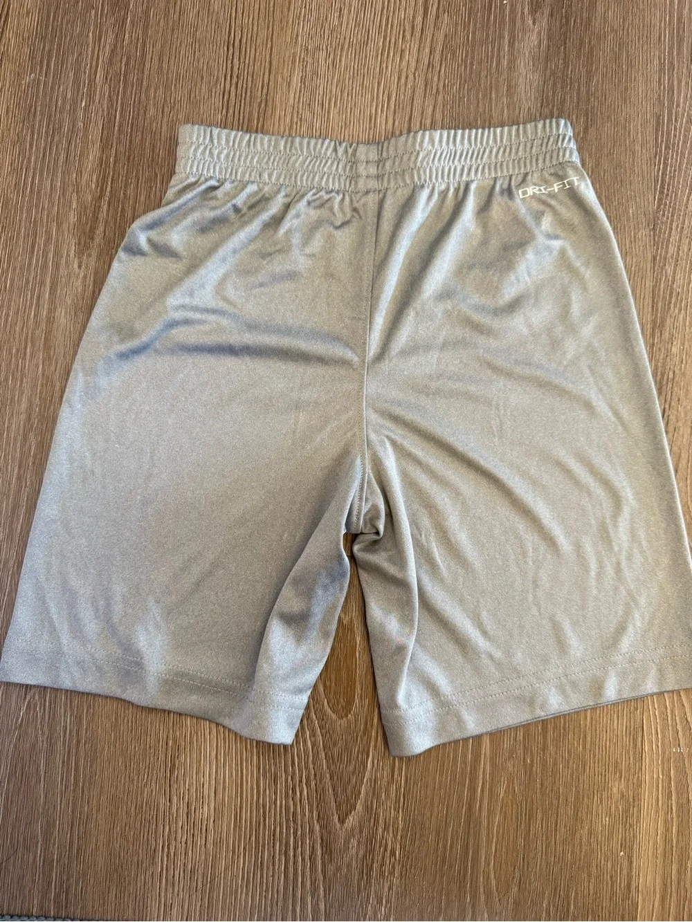 [Like New] Nike Boys Light Gray Athletic dri-fit Shorts with Swoosh - sz 7